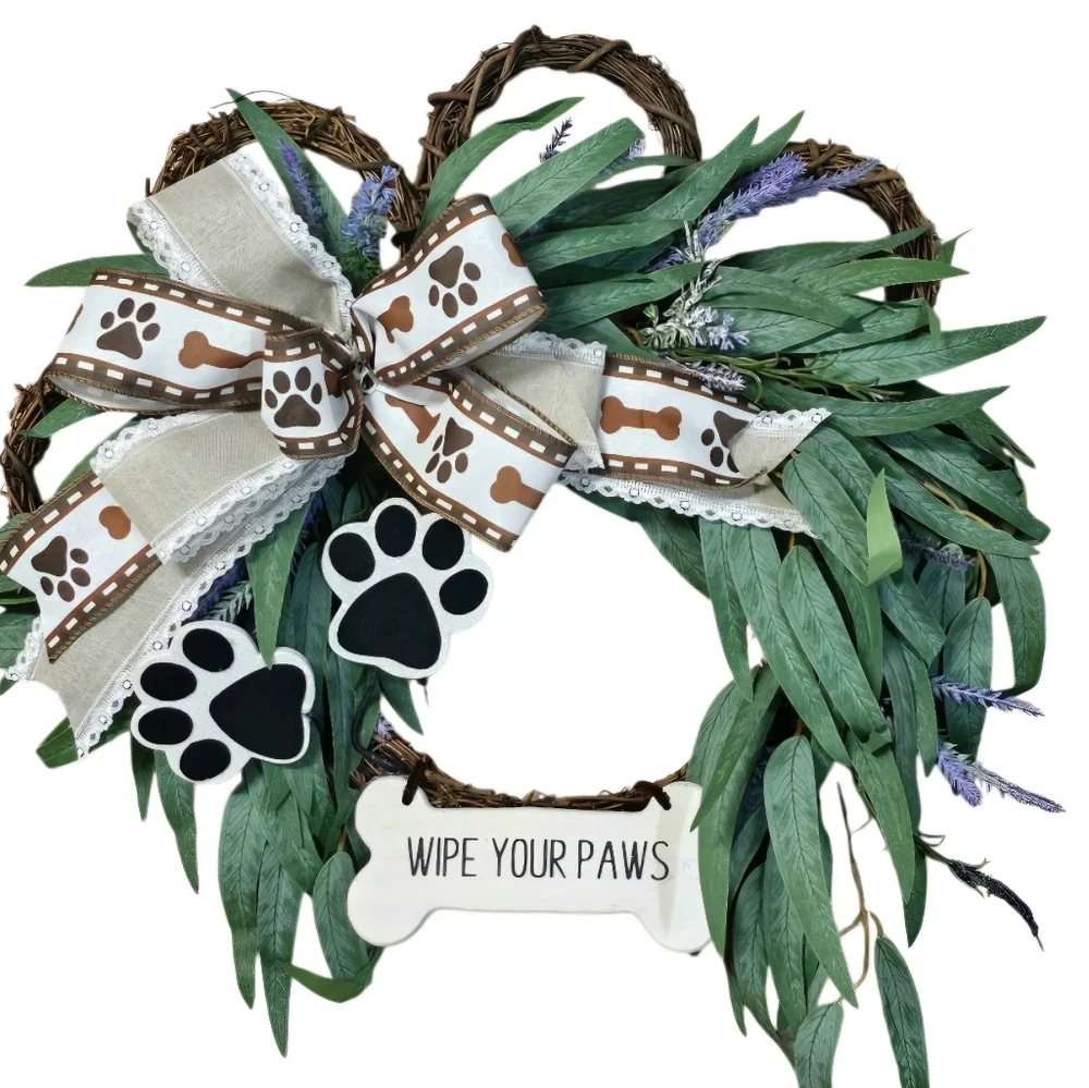 Dog Lovers paw print wreath - Picture 1 of 7